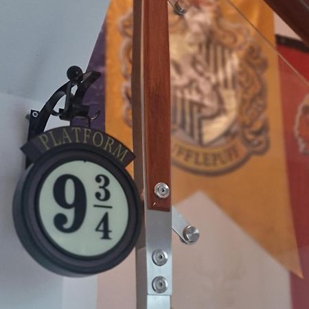 The Hidden Hogwarts - Nearly Bui Vien Walking Street Cidade de Ho Chi Minh Exterior foto